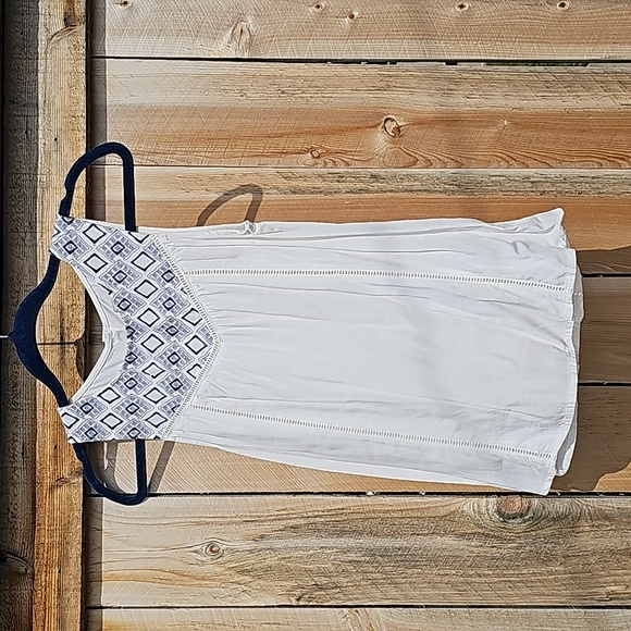 Abercrombie Tank - Picture 8 of 8